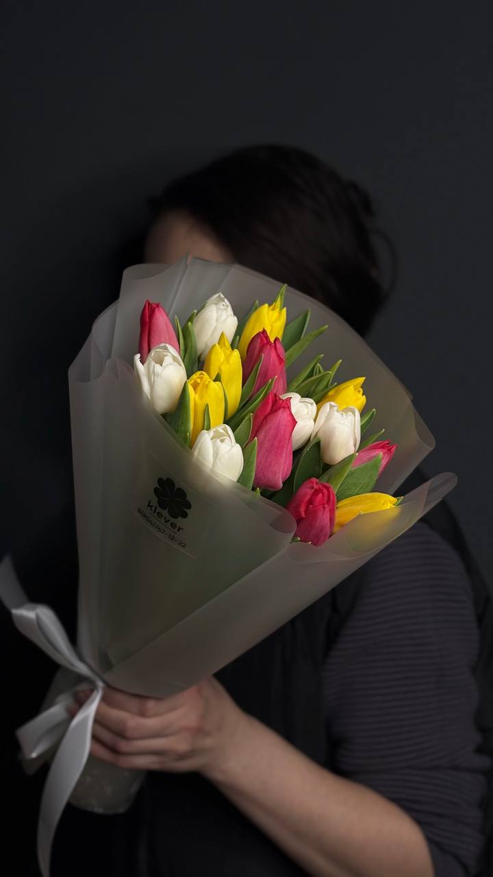 Букет из 15 тюльпанов