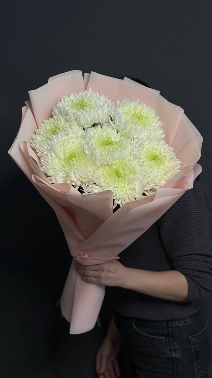 Букет из 7 хризантем